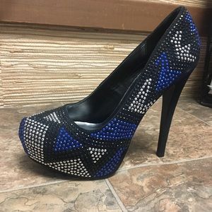 Shi by JOURNEY bedazzled platforms!!